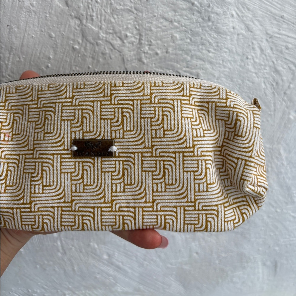 Magnolia cosmetic/pencil bag - Picture 6 of 6